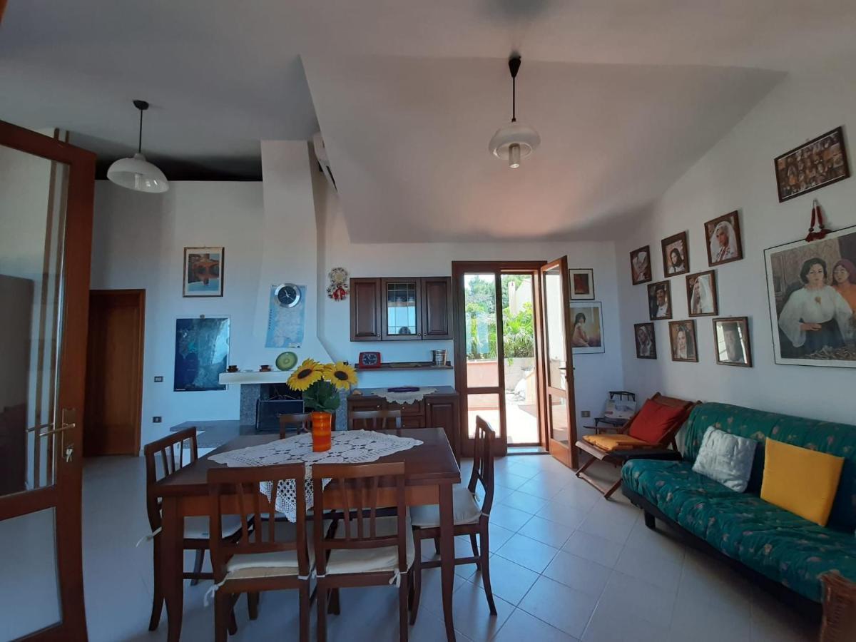 Il Giglio Vista Mare Apartment Funtana Meiga Екстериор снимка