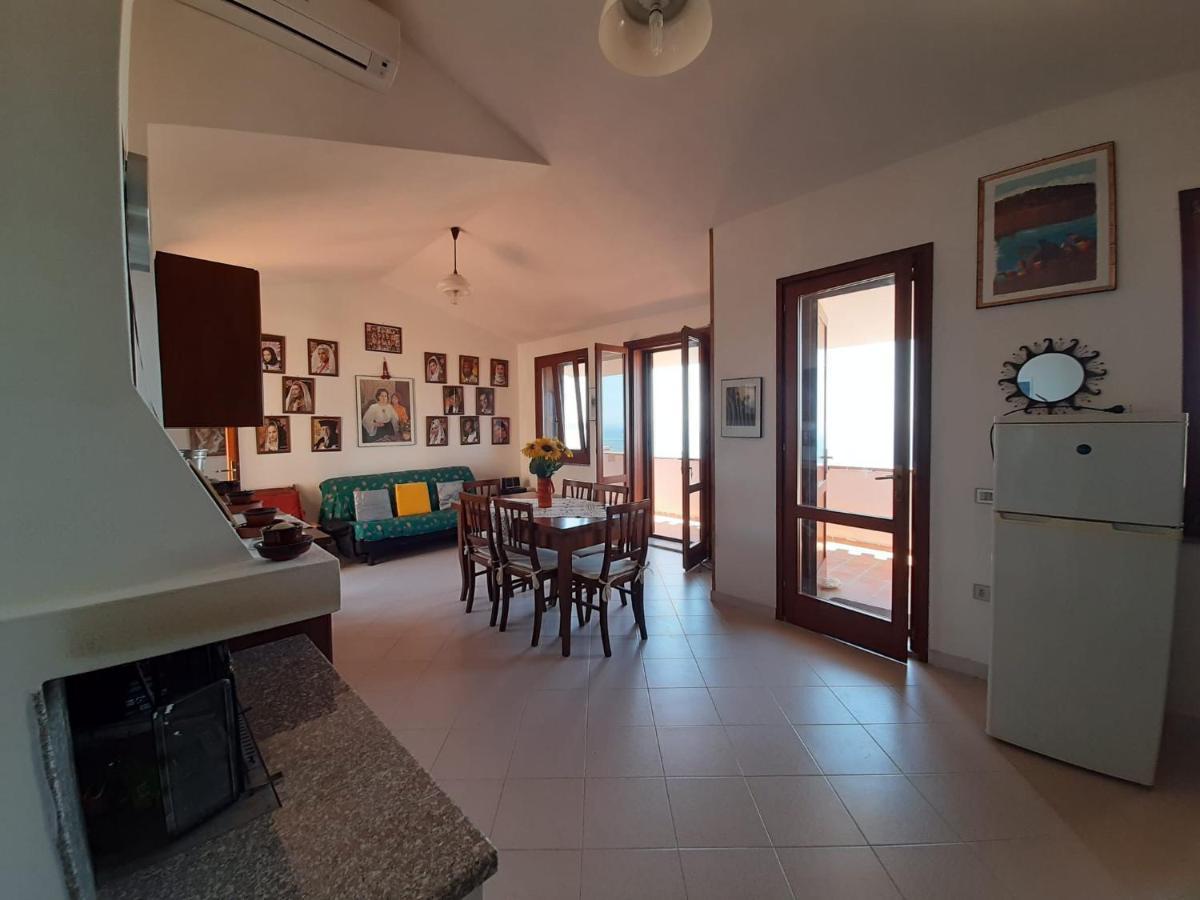 Il Giglio Vista Mare Apartment Funtana Meiga Екстериор снимка